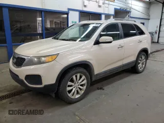 2011 Kia Sorento LX with VIN 5XYKT4A26BG058652, listed as a Copart auction lot 44271245 with 252,246 mi miles and Clean Title. Bid and sale history available at carsss.com. Image 1.