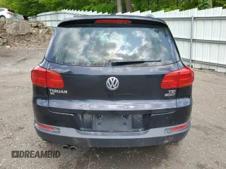 2016 Volkswagen Tiguan SE z VIN WVGBV7AX7GW516082, wystawiony jako Copart lot #59110585 z przebiegiem 65 912 mil mil oraz Czysty tytuł • Clean title. Historia ofert i sprzedaży dostępna na DreamBid. Obrazek 6.