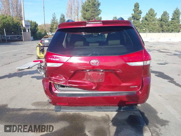 2014 Toyota Sienna XLE z VIN 5TDYK3DC6ES440358, wystawiony jako IAAI lot #40988116 z przebiegiem 87 692 mil mil oraz . Historia ofert i sprzedaży dostępna na DreamBid. Obrazek 17.