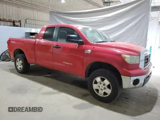 2008 Toyota Tundra z VIN 5TBBV54198S500203, wystawiony jako Copart lot #60998365 z przebiegiem 318 835 mil mil oraz Czysty tytuł • Clean title. Historia ofert i sprzedaży dostępna na DreamBid. Obrazek 4.