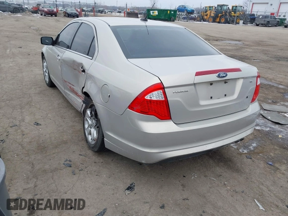 2010 Ford Fusion SE with VIN 3FAHP0HAXAR228798, listed as a IAAI auction lot 41532448 with 164,277 mi miles. Bid and sale history available at carsss.com. Image 3.
