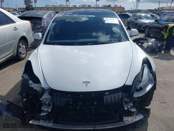 2023 Tesla Model 3 with VIN 5YJ3E1EA6PF488405, listed as a IAAI auction lot 41570896 with 26,631 mi miles. Bid and sale history available at carsss.com. Image 13.
