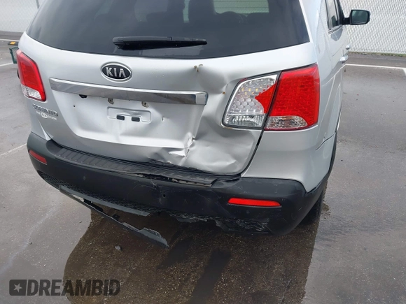 2012 Kia Sorento LX with VIN 5XYKTDA61CG303393, listed as a IAAI auction lot 41137220 with 123,474 mi miles. Bid and sale history available at carsss.com. Image 6.