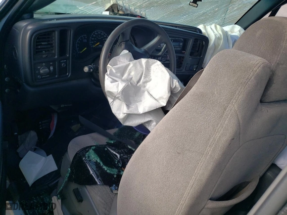 2000 Chevrolet Silverado 1500 with VIN 1GCEC14V6YE109568, listed as a Copart auction lot 77841724 with 0 mi miles and Salvage Title. Bid and sale history available at carsss.com. Image 8.