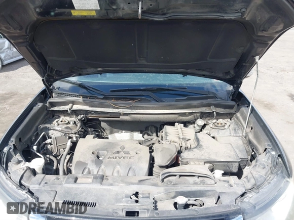 2016 Mitsubishi Outlander SE with VIN JA4AD3A39GZ003885, listed as a IAAI auction lot 41869646 with 193,320 mi miles and . Bid and sale history available at DreamBid. Image 10.