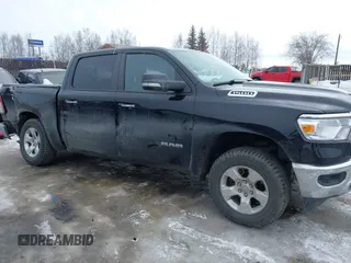 2020 Ram 1500 Big Horn z VIN 1C6RRFFG0LN334919, wystawiony jako IAAI lot #41916766 z przebiegiem 45 237 mil mil oraz . Historia ofert i sprzedaży dostępna na DreamBid. Obrazek 14.
