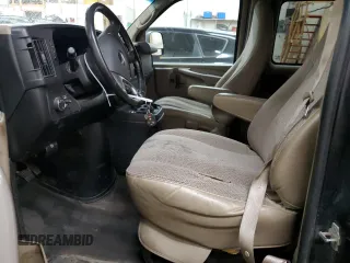 2010 GMC Savana LT with VIN 1GKUHCD49A1178319, listed as a Copart auction lot 87397254 with 299,859 mi miles and Salvage Title. Bid and sale history available at carsss.com. Image 7.