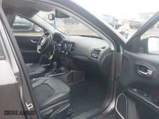 2020 Jeep Compass Latitude w/Sun/Safety Pkg with VIN 3C4NJCBB5LT105255, listed as a IAAI auction lot 41569662 with 108,307 mi miles. Bid and sale history available at carsss.com. Image 5.