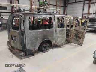 2005 Chevrolet Express Passenger with VIN 1GNFG15T751202874, listed as a IAAI auction lot 42312263 with Not provided miles and . Bid and sale history available at DreamBid. Image 4.