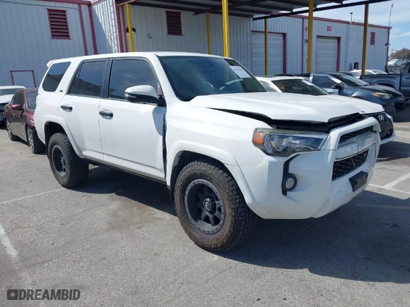 2017 Toyota 4Runner SR5 with VIN JTEZU5JR8H5159445, listed as a IAAI auction lot 41936282 with 88,262 mi miles. Bid and sale history available at carsss.com. Image 1.