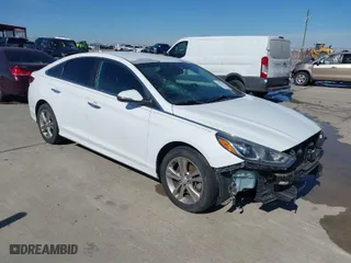 2019 Hyundai Sonata Sport with VIN 5NPE34AF8KH771934, listed as a IAAI auction lot 41381576 with 92,622 mi miles. Bid and sale history available at carsss.com. Image 1.