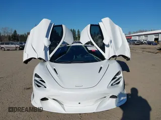 2018 McLaren 720S z VIN SBM14DCA1JW000891, wystawiony jako IAAI lot #41431972 z przebiegiem 23 724 mil mil oraz . Historia ofert i sprzedaży dostępna na DreamBid. Obrazek 17.
