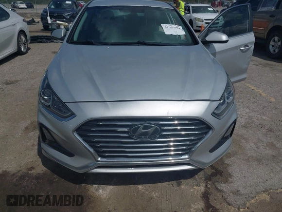 2019 Hyundai Sonata SE with VIN 5NPE24AF6KH746694, listed as a IAAI auction lot 41957791 with 80,851 mi miles and . Bid and sale history available at DreamBid. Image 12.