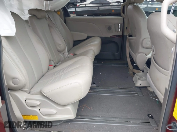 2011 Toyota Sienna XLE AAS с VIN 5TDYK3DC1BS007266, выставлен на аукционе IAAI как лот 42346087 с пробегом 123 054 миль миль и . История ставок и продаж доступна на DreamBid. Изображение 8.