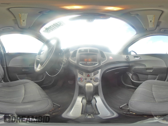 2014 Chevrolet Sonic LT z VIN 1G1JC5SH6E4156225, wystawiony jako Copart lot #54017215 z przebiegiem 161 854 mil mil oraz Szkoda całkowita • Salvage title. Historia ofert i sprzedaży dostępna na DreamBid. Obrazek 14.