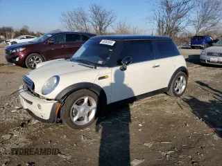 2004 MINI Hardtop with VIN WMWRC334X4TJ54215, listed as a Copart auction lot 46860695 with Not Provided miles and Salvage Title. Bid and sale history available at DreamBid. Image 1.