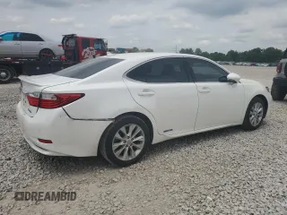 2014 Lexus ES 300h with VIN JTHBW1GG7E2049643, listed as a Copart auction lot 60874975 with 137,188 mi miles and Salvage title. Bid and sale history available at DreamBid. Image 3.