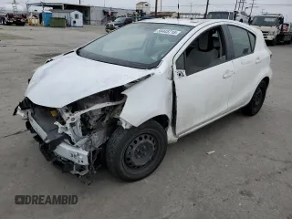 2013 Toyota Prius One z VIN JTDKDTB33D1047027, wystawiony jako Copart lot #58445715 z przebiegiem Nie podano mil oraz Szkoda całkowita • Salvage title. Historia ofert i sprzedaży dostępna na DreamBid. Obrazek 1.