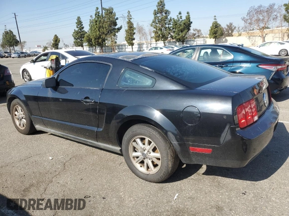 2007 Ford Mustang Deluxe with VIN 1ZVFT80N975270883, listed as a Copart auction lot 55092655 with 189,336 mi miles and Clean Title. Bid and sale history available at carsss.com. Image 2.