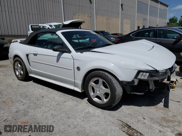 2004 Ford Mustang Deluxe with VIN 1FAFP44484F112788, listed as a Copart auction lot 58056134 with 190,207 mi miles and Non Repairable. Bid and sale history available at carsss.com. Image 4.