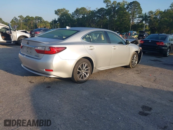 2016 Lexus ES 300h z VIN JTHBW1GG7G2115384, wystawiony jako IAAI lot #42103591 z przebiegiem 86 598 mil mil oraz . Historia ofert i sprzedaży dostępna na DreamBid. Obrazek 4.