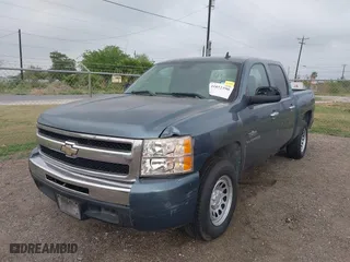 2010 Chevrolet Silverado 1500 LT with VIN 3GCRCSE08AG250277, listed as a IAAI auction lot 41852390 with 235,712 mi miles. Bid and sale history available at carsss.com. Image 6.