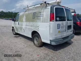 1998 Chevrolet Chevy Van z VIN 1GCEG15M6W1009839, wystawiony jako IAAI lot #42100010 z przebiegiem Nie podano mil oraz . Historia ofert i sprzedaży dostępna na DreamBid. Obrazek 3.