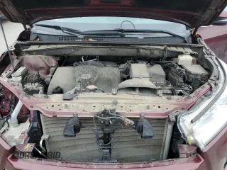 2018 Toyota Highlander SE z VIN 5TDJZRFH0JS857493, wystawiony jako Copart lot #57224495 z przebiegiem 111 862 mil mil oraz Szkoda całkowita • Salvage title. Historia ofert i sprzedaży dostępna na DreamBid. Obrazek 12.