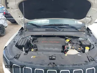 2018 Jeep Compass Limited with VIN 3C4NJDCBXJT298469, listed as a IAAI auction lot 42393665 with 61,589 mi miles and . Bid and sale history available at DreamBid. Image 10.