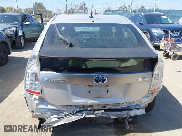 2014 Toyota Prius with VIN JTDKN3DP0E3057534, listed as a IAAI auction lot 42311962 with 109,737 mi miles and . Bid and sale history available at DreamBid. Image 16.