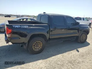 2023 Toyota Tacoma SR z VIN 3TMCZ5AN5PM533379, wystawiony jako Copart lot #55554265 z przebiegiem 31 776 mil mil oraz Szkoda całkowita • Salvage title. Historia ofert i sprzedaży dostępna na DreamBid. Obrazek 3.