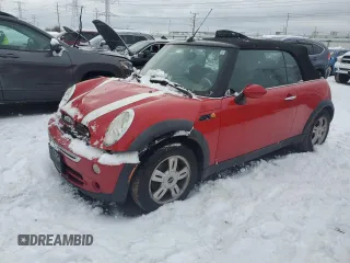 2005 MINI Convertible with VIN WMWRF33405TG11092, listed as a Copart auction lot 84762004 with 94,895 mi miles and Salvage title. Bid and sale history available at DreamBid. Image 1.