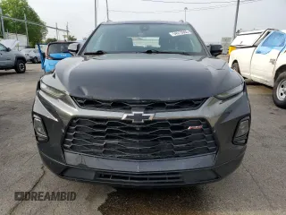 2020 Chevrolet Blazer RS z VIN 3GNKBKRS9LS668340, wystawiony jako Copart lot #54913965 z przebiegiem 86 611 mil mil oraz Szkoda całkowita • Salvage title. Historia ofert i sprzedaży dostępna na DreamBid. Obrazek 5.