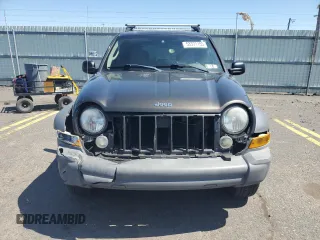 2005 Jeep Liberty Sport with VIN 1J4GL48KX5W602969, listed as a Copart auction lot 53371155 with 134,441 mi miles and Salvage Title. Bid and sale history available at DreamBid. Image 5.