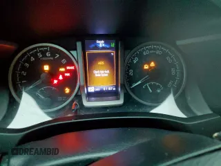 2020 Toyota Tacoma SR5 with VIN 5TFAZ5CNXLX095175, listed as a Copart auction lot 54339355 with 61,187 mi miles and Salvage title. Bid and sale history available at DreamBid. Image 9.
