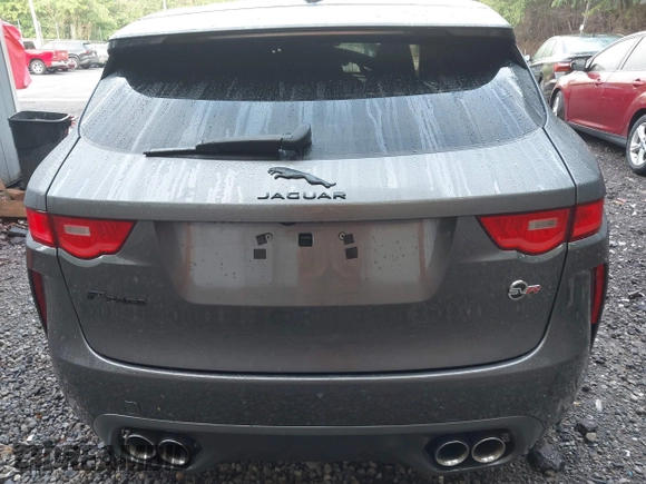 2019 Jaguar F-Pace SVR with VIN SADCZ2EE6KA607539, listed as a IAAI auction lot 42426049 with Not provided miles and . Bid and sale history available at DreamBid. Image 16.