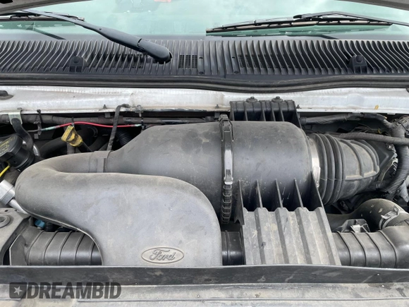 2019 Ford Econoline Cargo with VIN 1FDFE4FS3KDC32108, listed as a Copart auction lot 52462425 with 212,441 mi miles and Clean Title. Bid and sale history available at DreamBid. Image 7.