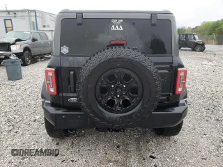 2022 Ford Bronco z VIN 1FMEE5DP3NLA95926, wystawiony jako Copart lot #51859265 z przebiegiem 32 215 mil mil oraz Szkoda całkowita • Salvage title. Historia ofert i sprzedaży dostępna na DreamBid. Obrazek 6.