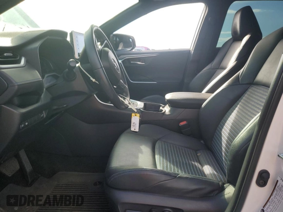 2021 Toyota RAV4 Hybrid XSE with VIN JTME6RFV9MJ011736, listed as a Copart auction lot 42835495 with 49,055 mi miles and Salvage title. Bid and sale history available at DreamBid. Image 7.