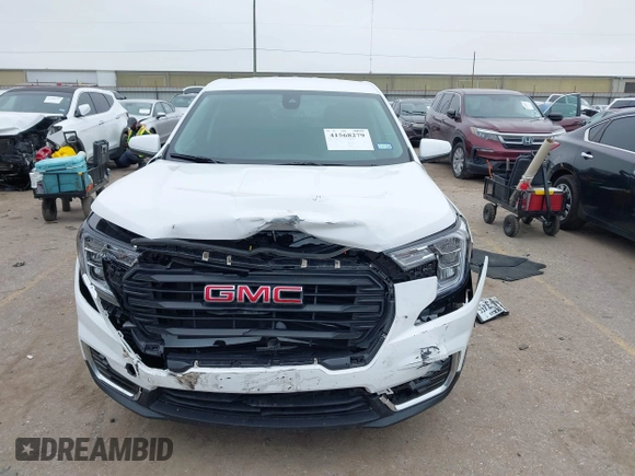 2024 GMC Terrain SLE with VIN 3GKALMEG3RL382747, listed as a IAAI auction lot 41568279 with 9,222 mi miles. Bid and sale history available at carsss.com. Image 12.