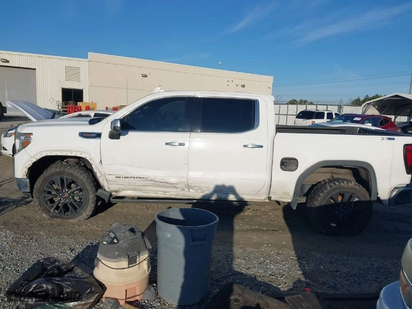 2020 GMC Sierra 1500 SLT with VIN 3GTU9DEL1LG114333, listed as a IAAI auction lot 41452715 with 178,876 mi miles. Bid and sale history available at carsss.com. Image 14.