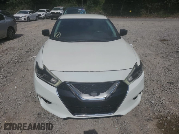 2017 Nissan Maxima S z VIN 1N4AA6AP7HC421942, wystawiony jako Copart lot #61029115 z przebiegiem 101 339 mil mil oraz Czysty tytuł • Clean title. Historia ofert i sprzedaży dostępna na DreamBid. Obrazek 5.