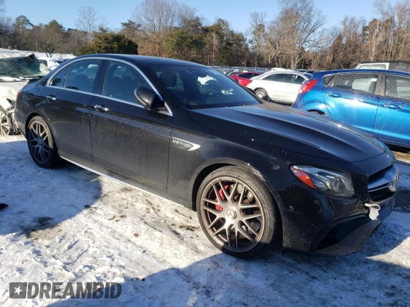 2019 Mercedes-Benz E 63 S AMG with VIN WDDZF8KB9KA569581, listed as a Copart auction lot 41450995 with 31,020 mi miles and Salvage Title. Bid and sale history available at DreamBid. Image 4.