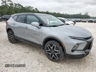 2024 Chevrolet Blazer RS z VIN 3GNKBERS0RS138137, wystawiony jako Copart lot #57655375 z przebiegiem 14 997 mil mil oraz Czysty tytuł • Clean title. Historia ofert i sprzedaży dostępna na DreamBid. Obrazek 4.
