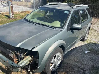 2006 Ford Freestyle Limited with VIN 1FMDK06196GA55036, listed as a Copart auction lot 43992055 with 1 mi miles and Clean Title. Bid and sale history available at carsss.com. Image 2.