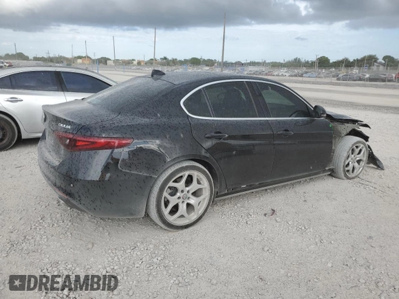 2021 Alfa Romeo Giulia Ti z VIN ZARFANBN0M7649345, wystawiony jako Copart lot #55123615 z przebiegiem 29 562 mil mil oraz Szkoda całkowita • Salvage title. Historia ofert i sprzedaży dostępna na DreamBid. Obrazek 3.