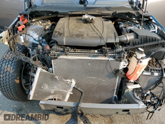2020 Land Rover Defender S with VIN SALEJEEX5L2015665, listed as a Copart auction lot 70251754 with 27,381 mi miles and Salvage title. Bid and sale history available at DreamBid. Image 12.