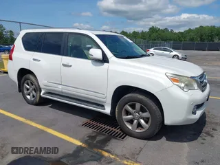 2012 Lexus GX 460 Premium z VIN JTJJM7FX0C5048317, wystawiony jako IAAI lot #42369797 z przebiegiem 195 737 mil mil oraz . Historia ofert i sprzedaży dostępna na DreamBid. Obrazek 1.