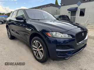 2020 Jaguar F-Pace 25t Premium with VIN SADCJ2FX8LA619250, listed as a Copart auction lot 62612285 with 44,773 mi miles and Salvage title. Bid and sale history available at DreamBid. Image 4.