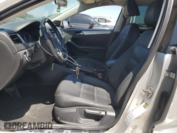 2012 Volkswagen Jetta TDI with VIN 3VWLL7AJ4CM325799, listed as a Copart auction lot 61835265 with 153,404 mi miles and Salvage title. Bid and sale history available at DreamBid. Image 7.